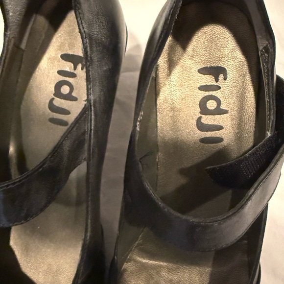 Fidji Black Leather Heels - Picture 7 of 10